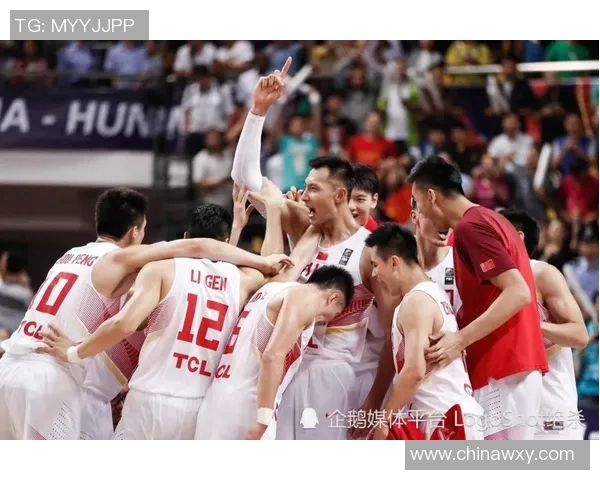 重庆篮球队重塑辉煌之路：从低谷到杯赛争冠的奋斗历程